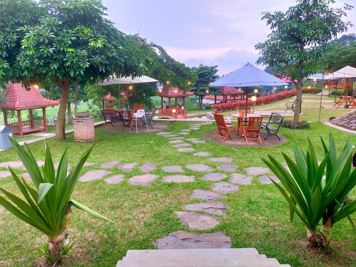 Joglo Kumpul Resort Cangkiran ภายนอก รูปภาพ
