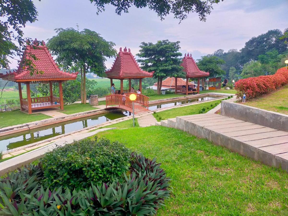 Joglo Kumpul Resort Cangkiran ภายนอก รูปภาพ