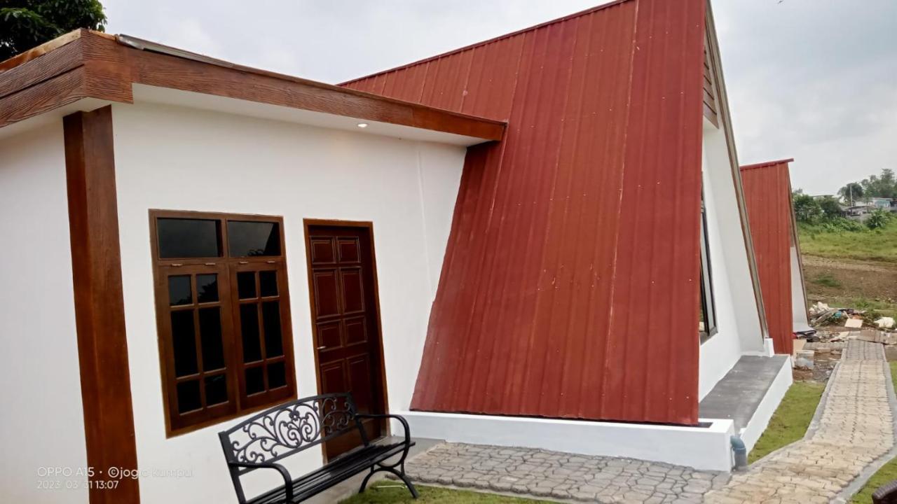 Joglo Kumpul Resort Cangkiran ห้อง รูปภาพ